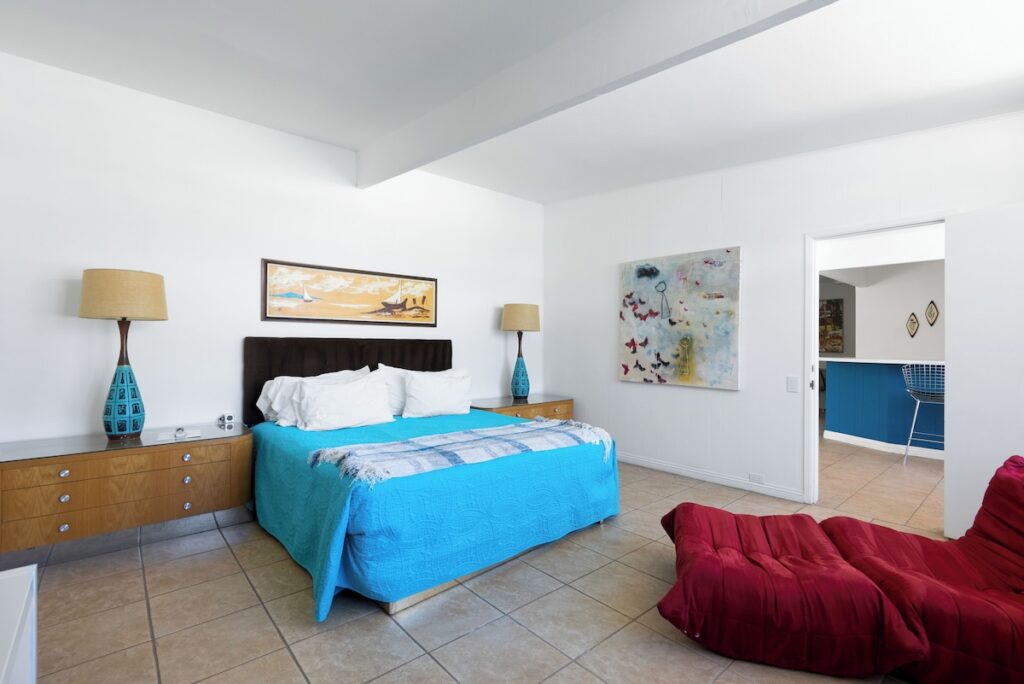 The Monkey Tree by AvantStay  Mid-Century Modern Oasis with Pool - Image 2